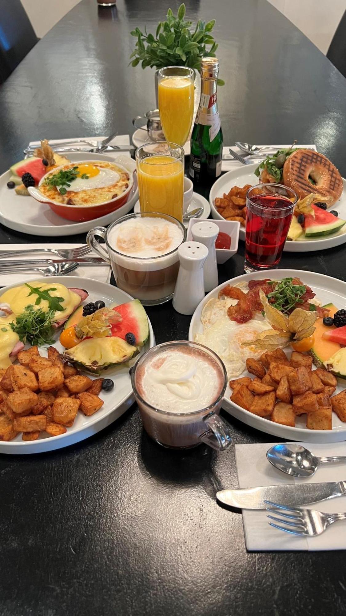 Hotel & Suites Le Dauphin Drummondville Dış mekan fotoğraf