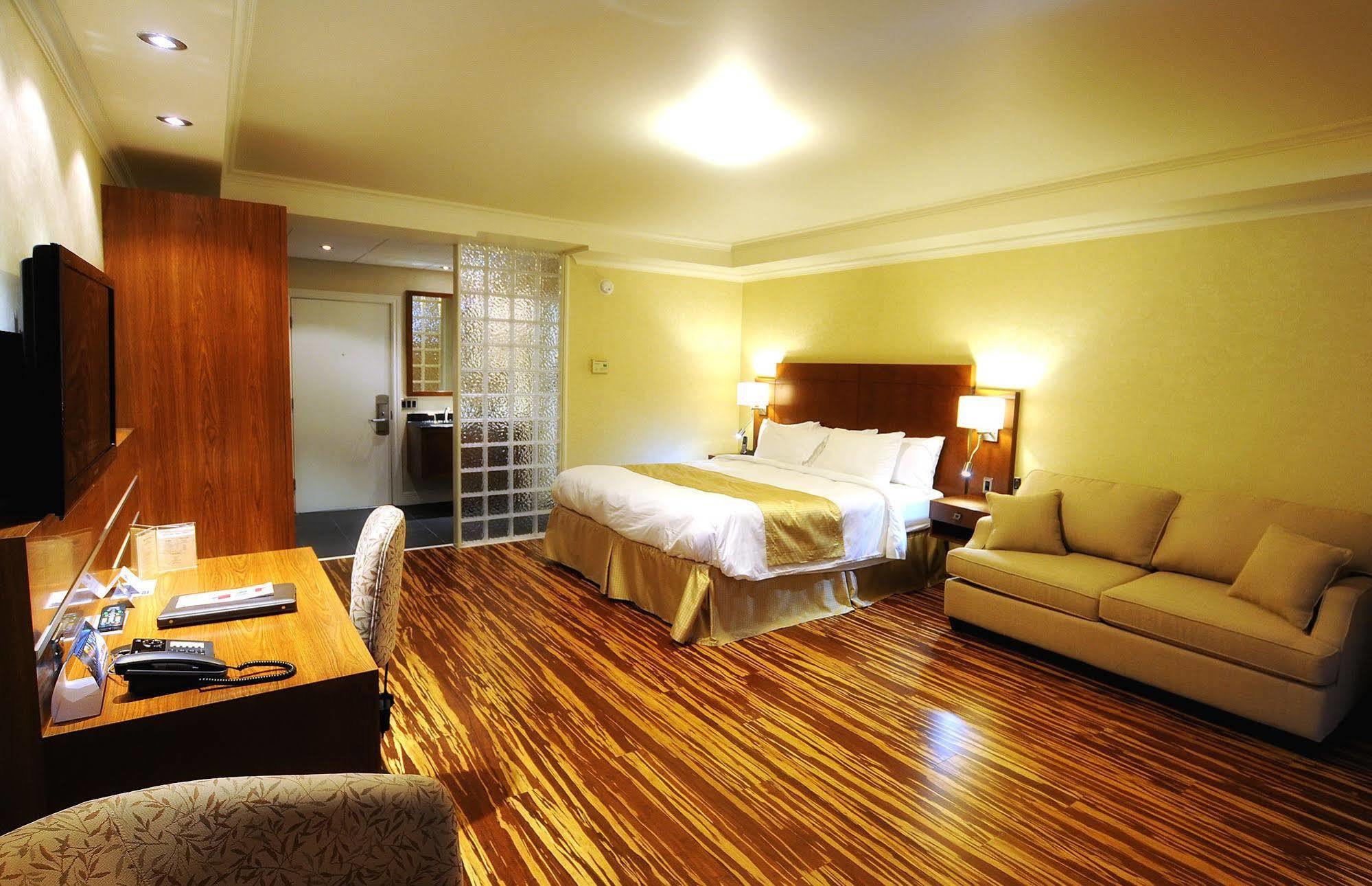 Hotel & Suites Le Dauphin Drummondville Oda fotoğraf